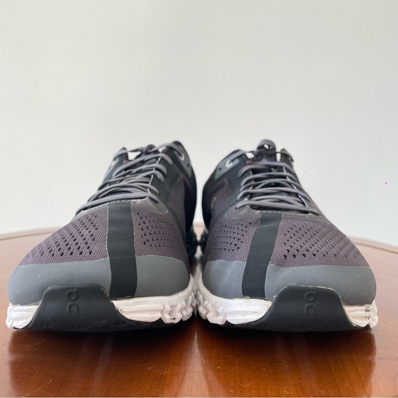 On Running Cloudflow Men’s Running Shoes | US 10.5 - Picture 4 of 7